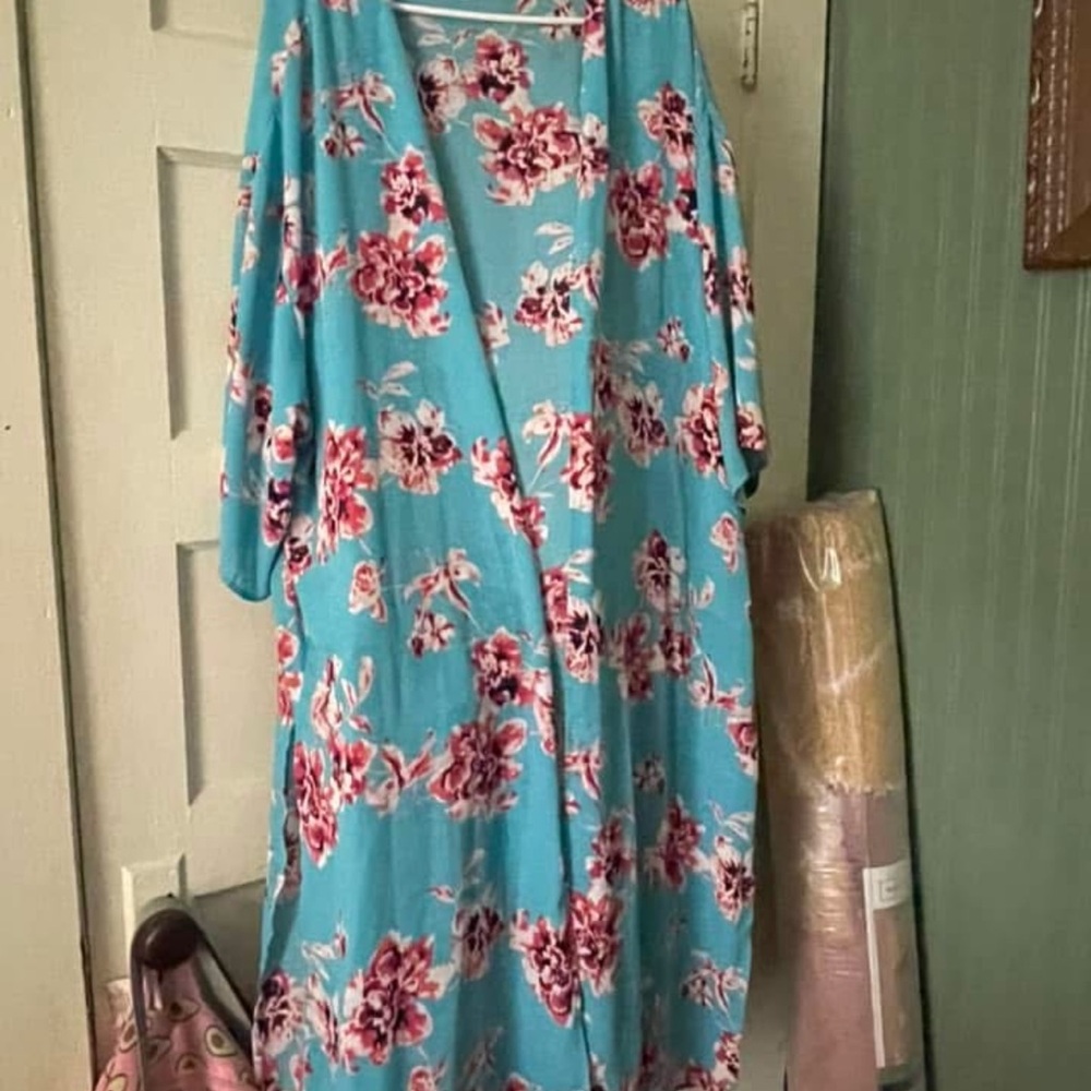 The Pioneer Woman Floral Kimono - Blue and Pink